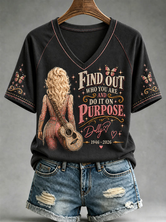 Women's Rip Country Music Lover Queen of Country Print V-Neck Tee